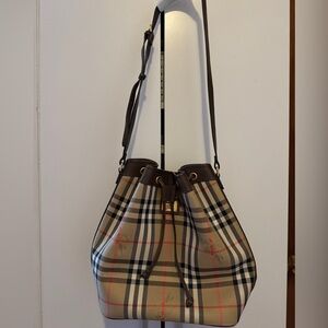 BURBERRY Vintage Bucket Shoulder Bag
